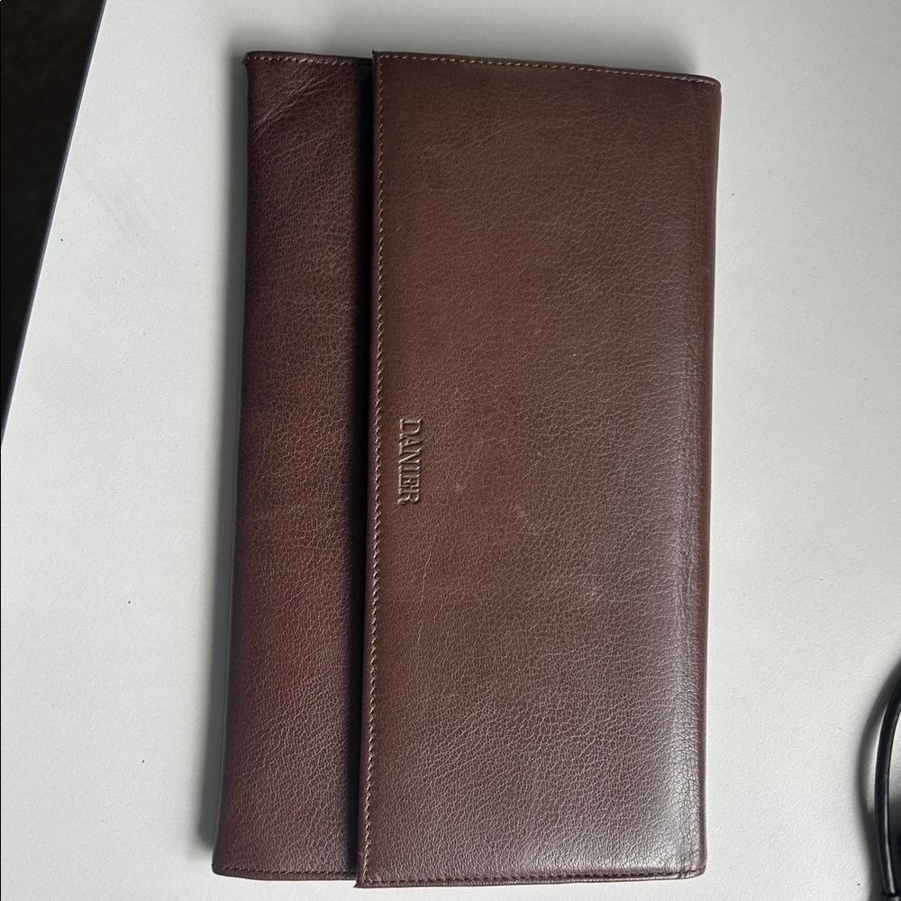 Danier Leather Travel Clutch - Picture 3 of 14